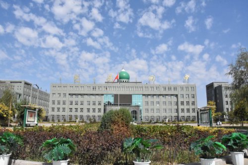 包头回民中学主楼